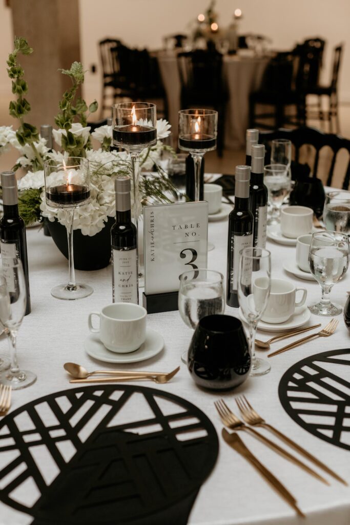 table setting at wedding

